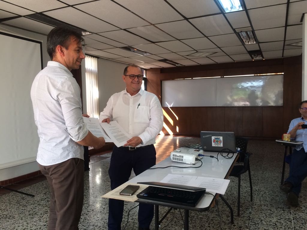 ENTREGA RESOLUCION AMPLIACION