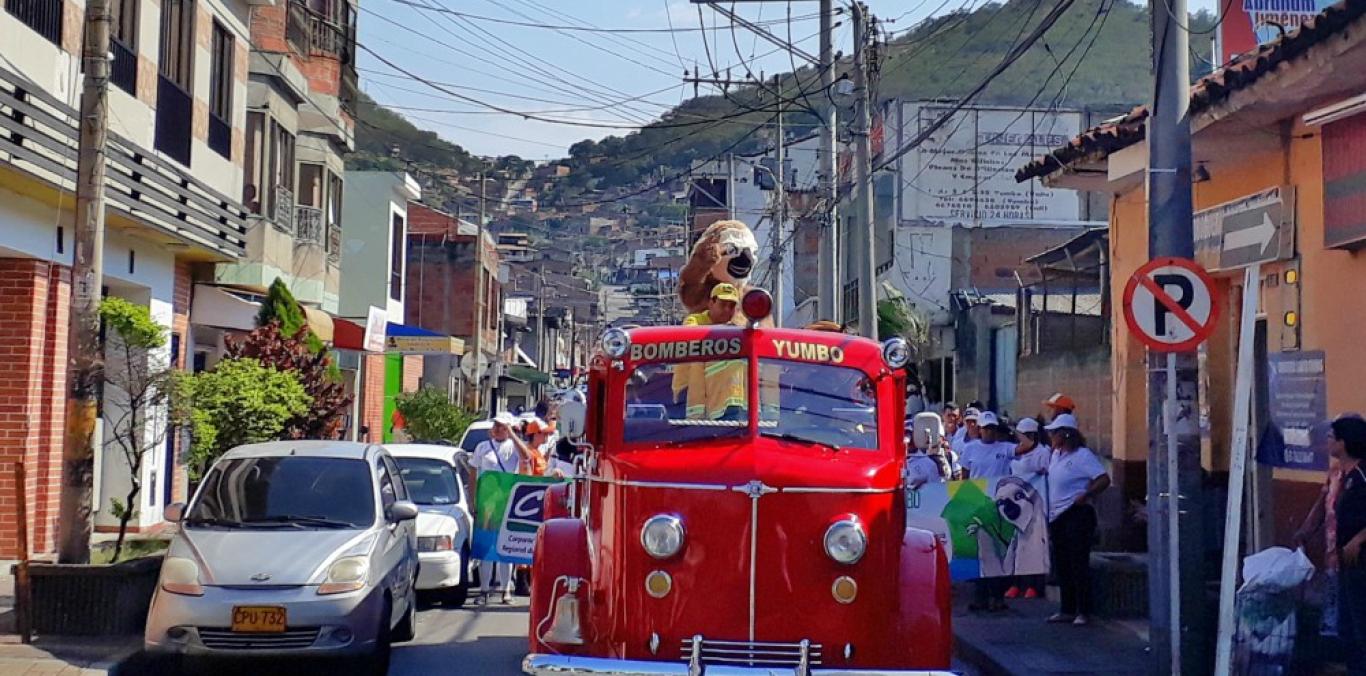 CONTINÚA DESLIZAMIENTO QUE AFECTA AL RÍO BUGALAGRANDE