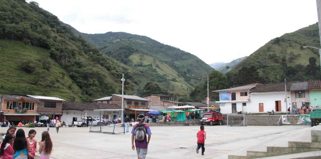 RESGUARDAR AL MACIZO COLOMBIANO PARA LA REGULACIÓN HÍDRICA DEL PAÍS 