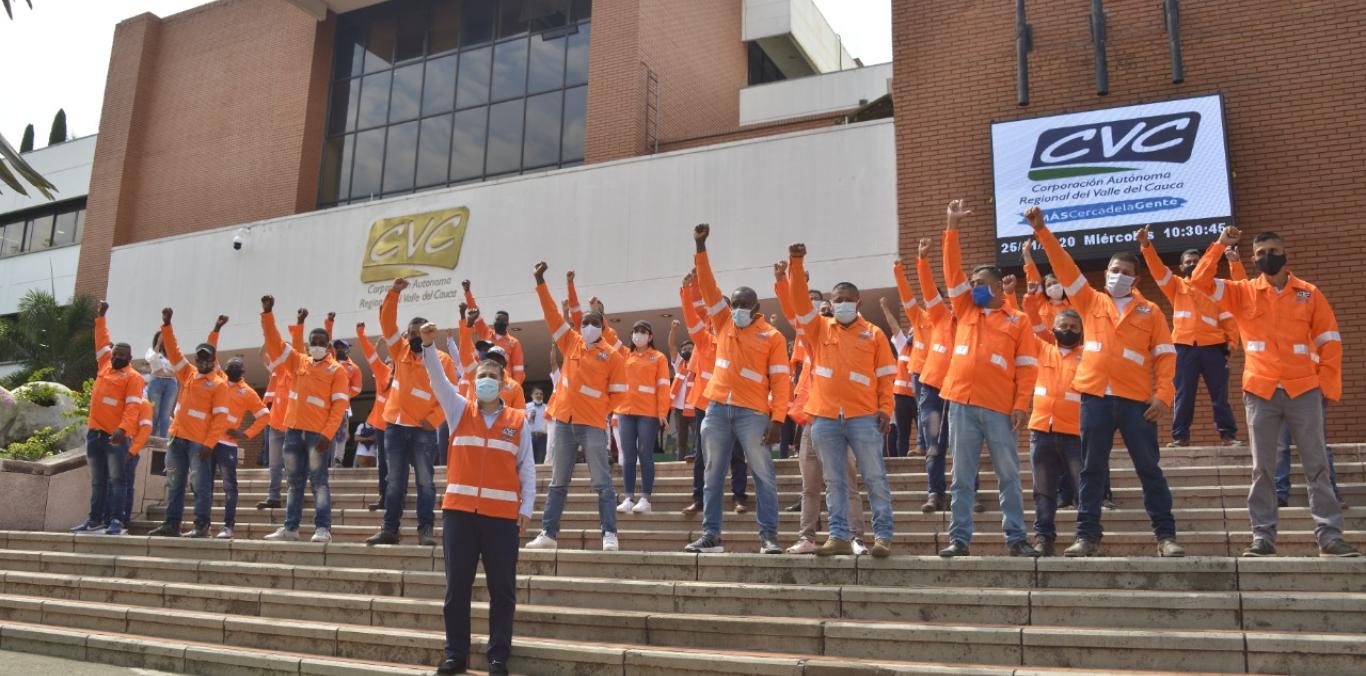 CON 250 PERSONAS ARRANCA MANTENIMIENTO AL ARBOLADO DE CALI