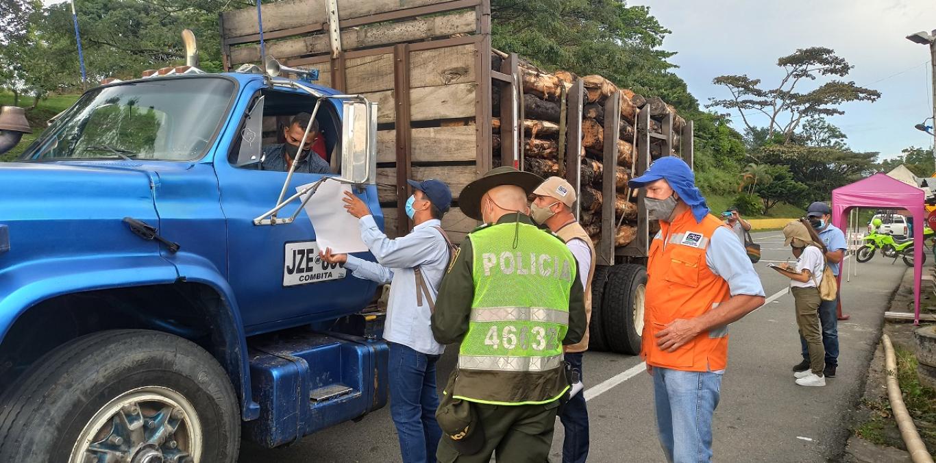 CVC REALIZA PUESTOS DE CONTROL EN LAS PRINCIPALES VÍAS DEL DEPARTAMENTO