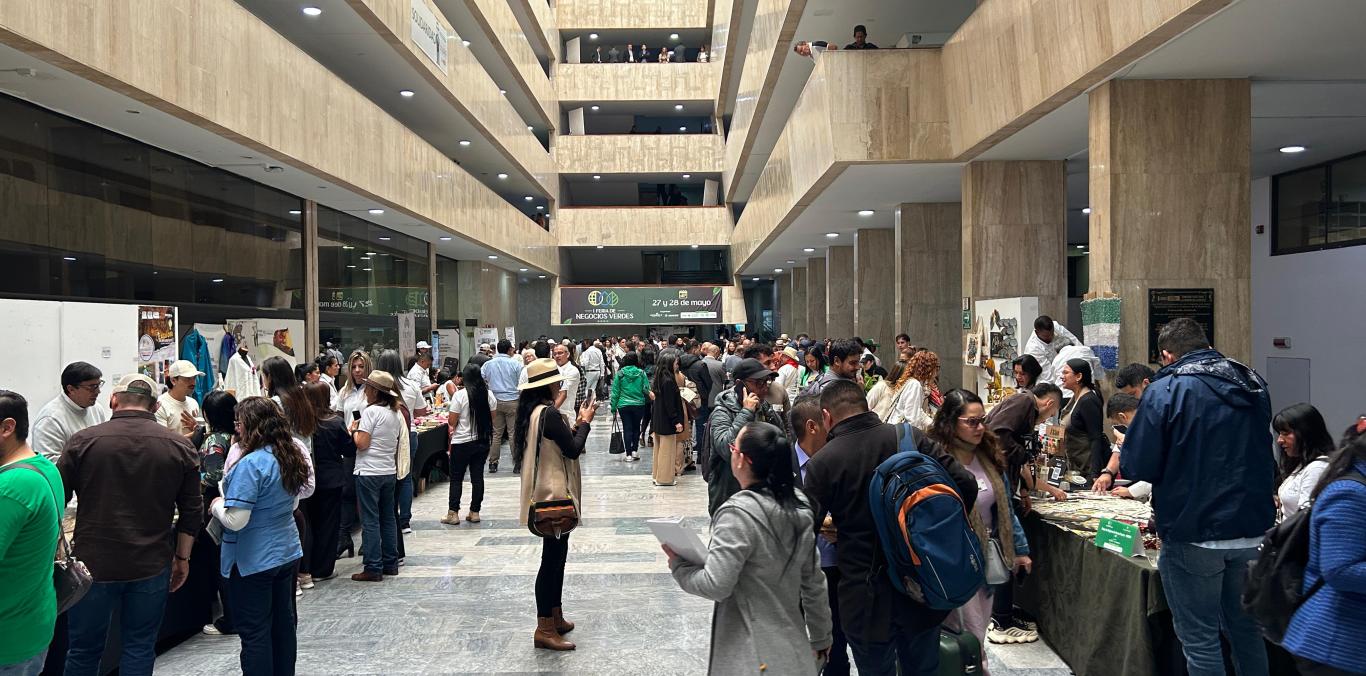 NEGOCIOS VERDES SE TOMAN EL CONGRESO DE LA REPÚBLICA