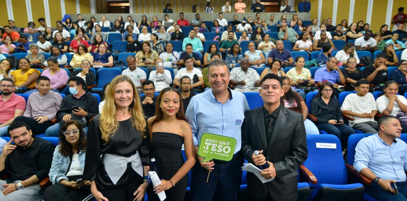 629 PERSONAS INICIARON SU CAMINO COMO TESOS POR EL AMBIENTE