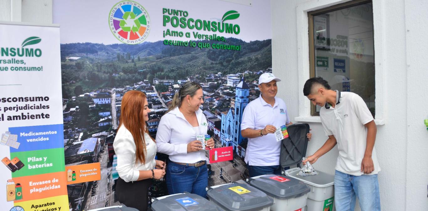 CVC INAUGURÓ PUNTO LIMPIO EN VERSALLES PARA LA CORRECTA DISPOSICIÓN DE RESIDUOS POSCONSUMO