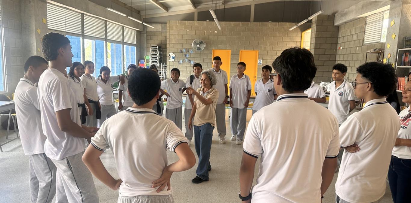 EL CORRONCHO Y EL GARZÓN AZUL SIEMBRAN AMOR POR EL RÍO CAUCA EN LOS COLEGIOS DEL VALLE