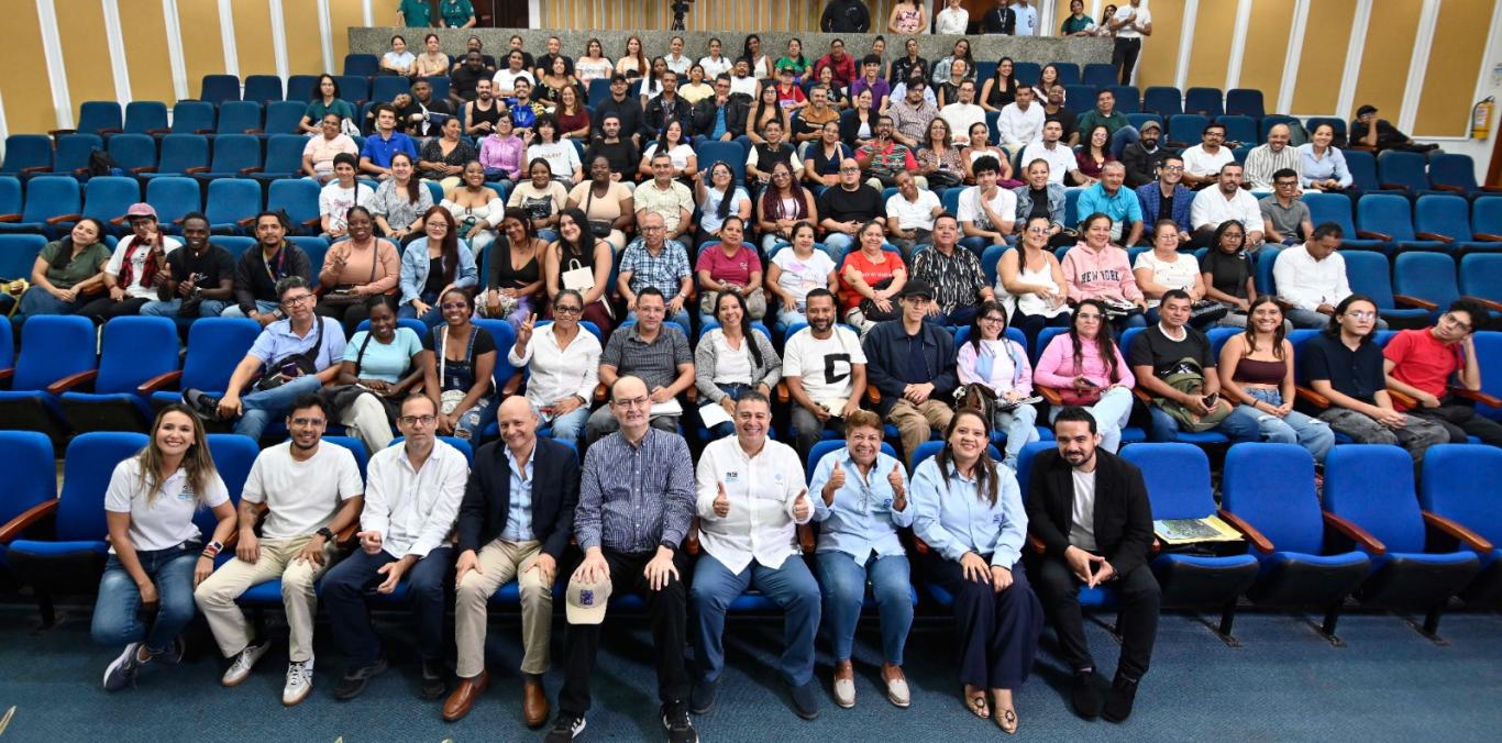 303 NUEVOS ESTUDIANTES BUSCAN DESDE HOY CONVERTIRSE EN “TESOS POR EL AMBIENTE”