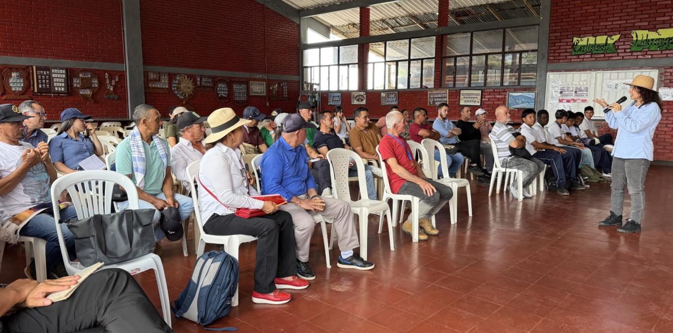 CVC Y SENA IMPULSAN FORMACIÓN EN AGROECOLOGÍA Y SEGURIDAD ALIMENTARIA EN EL VALLE DEL CAUCA