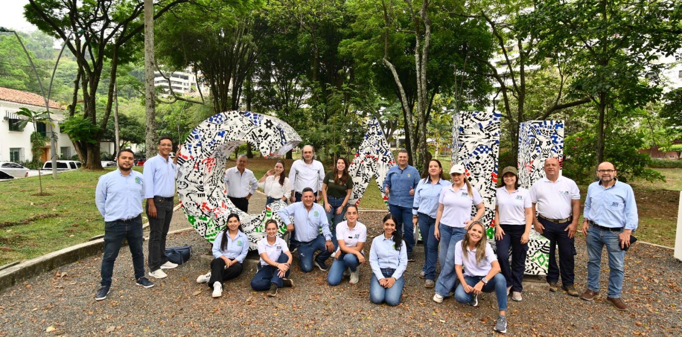 CVC LE ENTREGÓ A CALI INVENTARIO DE 500 ÁRBOLES PATRIMONIALES