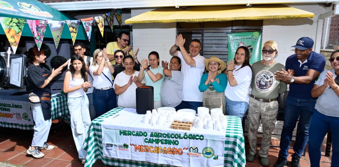 CVC CONSOLIDA 30 MERCADOS AGROECOLÓGICOS CAMPESINOS EN EL VALLE DEL CAUCA