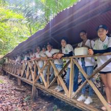 ESTUDIANTES Y AMBIENTALISTAS LLEGARON A BUENAVENTURA PARA VISITAR LAS BALLENAS 