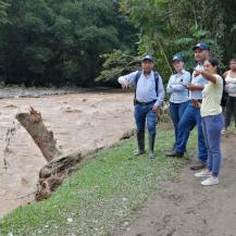 on la reactivación de las precipitaciones en la región de la vertiente Pacífico durante esta semana, según lo indicó la red de hidroclimatología de la CVC, los funcionarios de la Corporación realizan constantes recorridos en las zonas de riesgo del municipio junto con los integrantes del Consejo Municipal de Gestión del Riesgo.