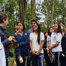 ESTUDIANTES SON AVISTADORES DE AVES EN CALIMA EL DARIÉN