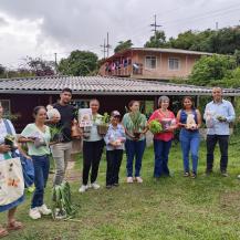 MUJERES RURALES ADELANTAN PRÁCTICAS SOSTENIBLES EN DAGUA