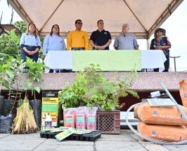 55 FAMILIAS CAMPESINAS DE PRADERA SE BENEFICIAN CON KITS DE SEGURIDAD ALIMENTARIA