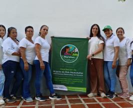 MUJERES IMPULSAN UN NEGOCIO VERDE EN ÁREA PROTEGIDA DE DAGUA