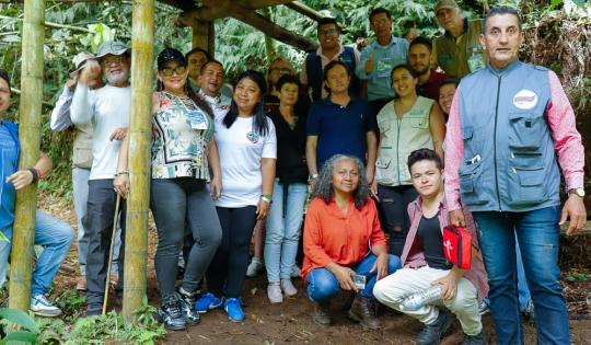 Durante dos días, se reunieron en “La villa del samán” los representantes de los consejos de cuenca de los departamentos de Quindío, Risaralda y Valle, con el fin de compartir experiencias y mejorar su gestión ambiental.