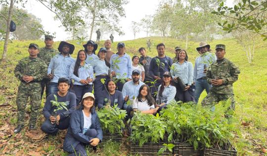 SE FORTALECE LA CONECTIVIDAD ECOLÓGICA CON LA SIEMBRA DE 500 ÁRBOLES EN YUMBO