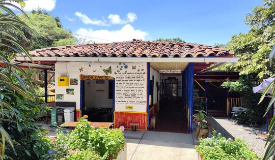 EMPRENDIMIENTO FAMILIAR UNE AL AROMA DEL CAFÉ CON LA RIQUEZA DEL AVISTAMIENTO DE AVES